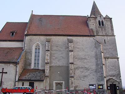 Gotische Wehrkirche Engabrunn / Niederösterreich