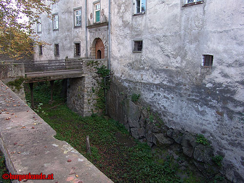 Schloss und Ruine Eschelberg in Oberösterreich