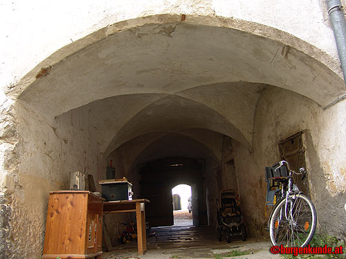 Schloss und Ruine Eschelberg in Oberösterreich