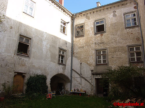 Schloss und Ruine Eschelberg in Oberösterreich