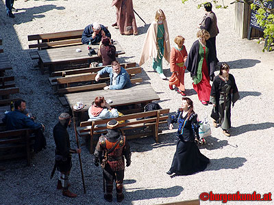 Mittelalter-Frühjahrs-Markt auf Burg Aggstein / Niederösterreich / April 2005