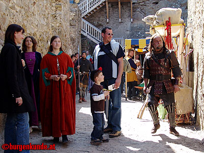 Mittelalter-Frühjahrs-Markt auf Burg Aggstein / Niederösterreich / April 2005