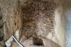 Der Bereich im Turm, der über den Hocheinstieg erreicht wurde, weist ein schönes mittelalterliches Gewölbe auf.