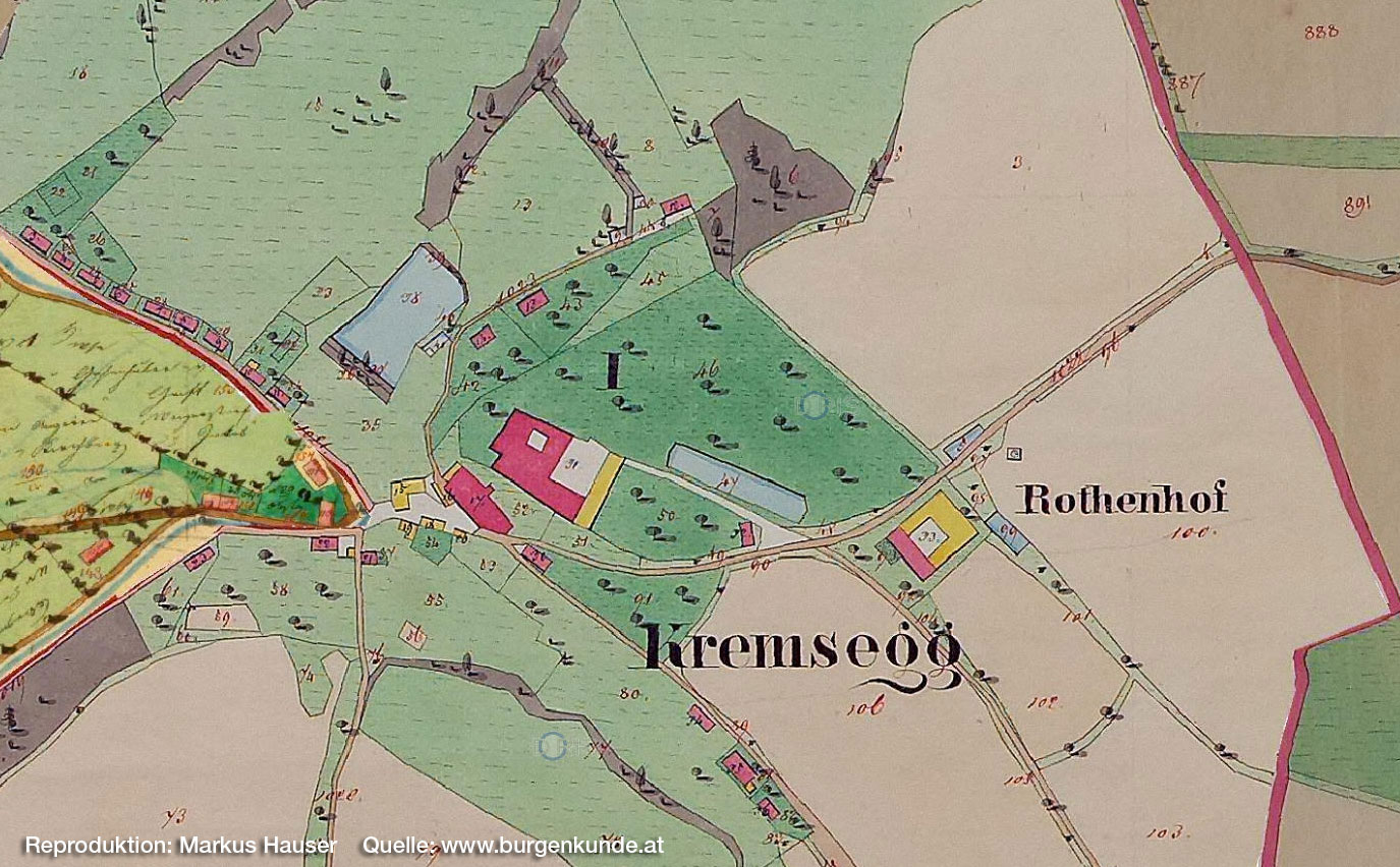 Reproduktion der Urmappe (Quelle: maps.doris.at) mit dem Kartenausschnitt vom Schloss Kremsegg und Umgebung. Alle roten Gebäudeteile sind aus Stein erbaut, die gelben aus Holz.