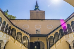 Der bei einem Blitzeinschlag zerstörte Turm wurde in den 1980er Jahren in reduzierter Form durch den damaligen Besitzer Ing. Lutzky wiederaufgebaut.