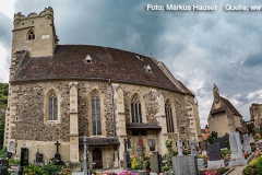 Die Mutterpfarre der Wachau, die bereits 987 als "St. Michaelis" urkundlich erwähnte Wehrkirche.