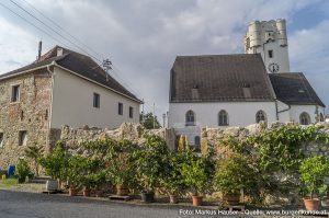 Schloss und Kirche Arbing in Perg Ober&ouml;sterreich